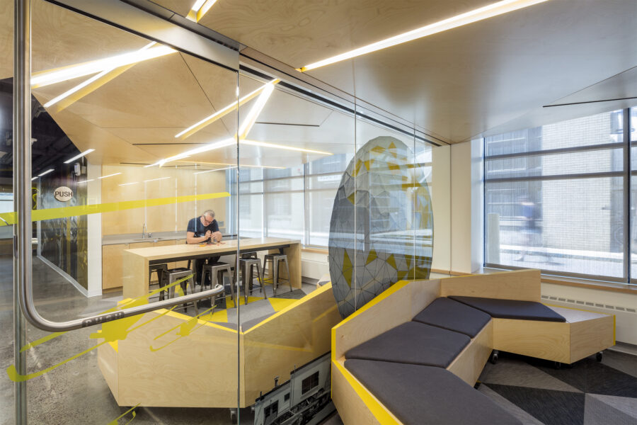 glass partition meeting space fractured ceiling flexible furniture