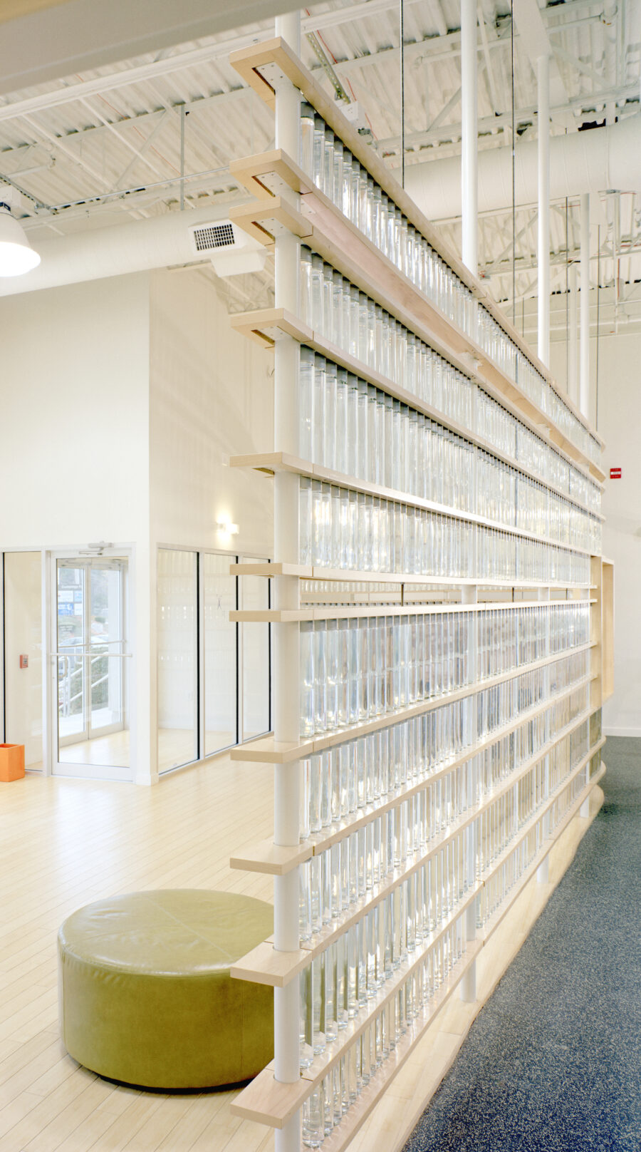 glass water bottle screen