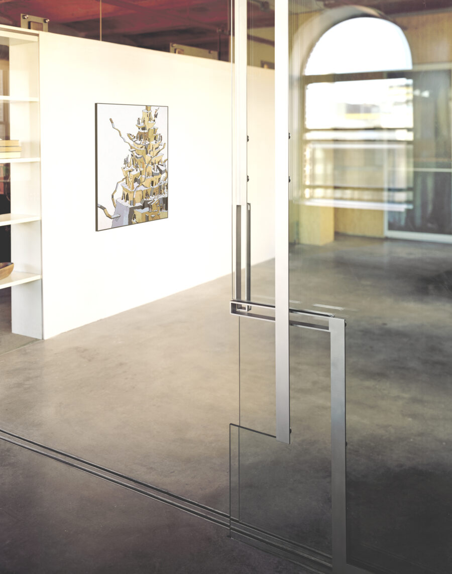 interlocking glass wall custom handle