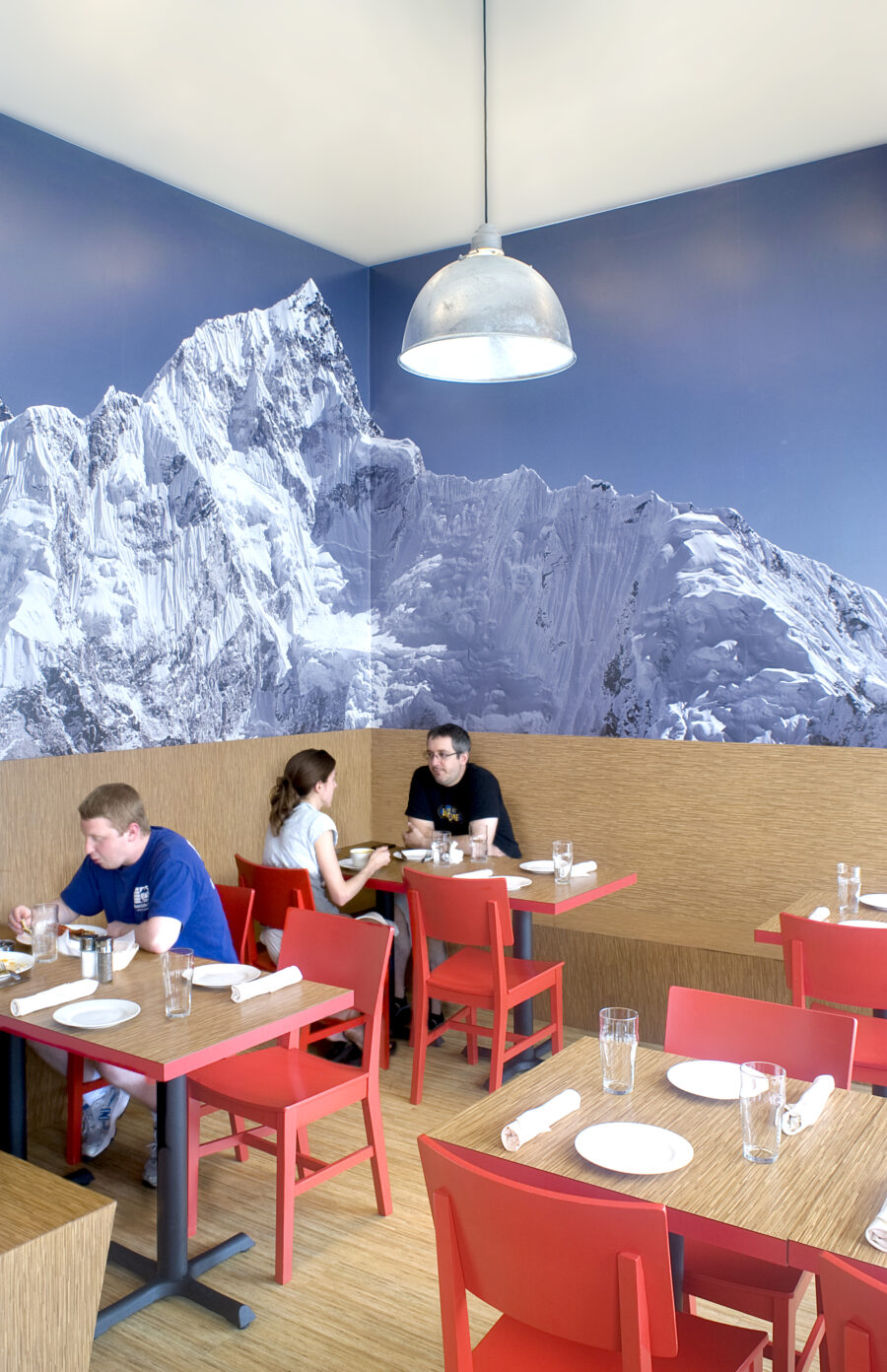 dining area Mount Everest supergraphic