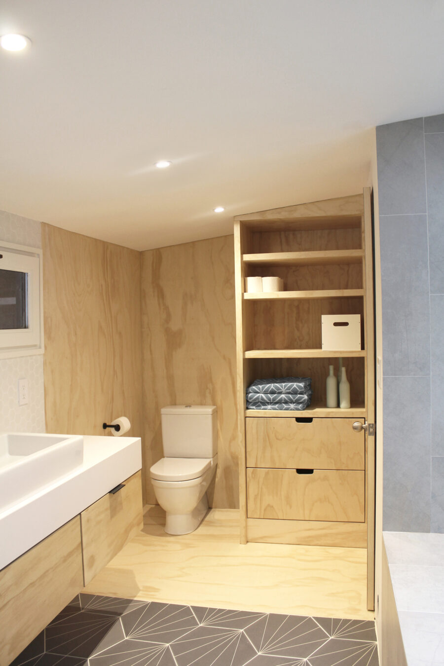 bathroom plywood look tile